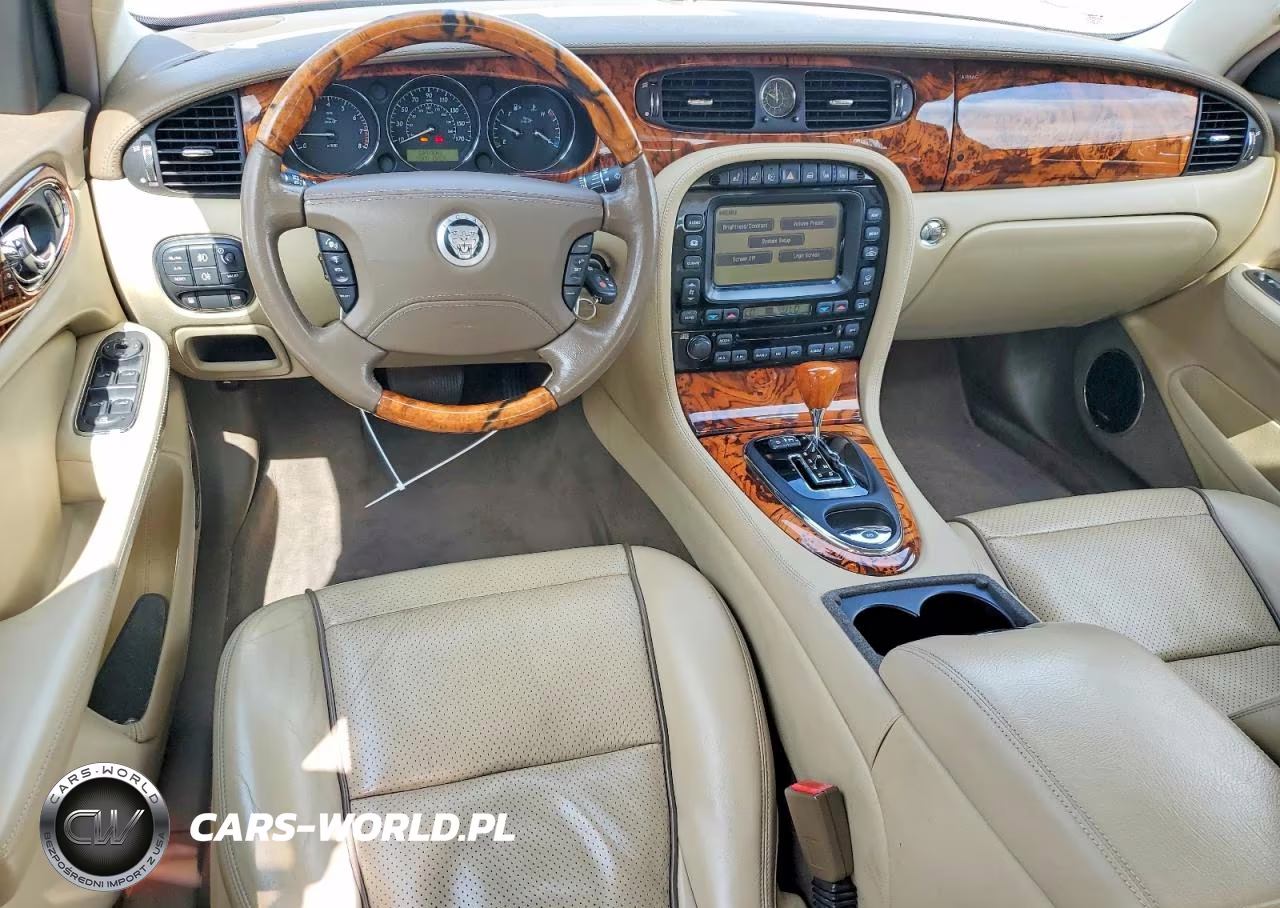 2009 Jaguar Xj8 VIN:SAJWA71B99SH31046 - 8