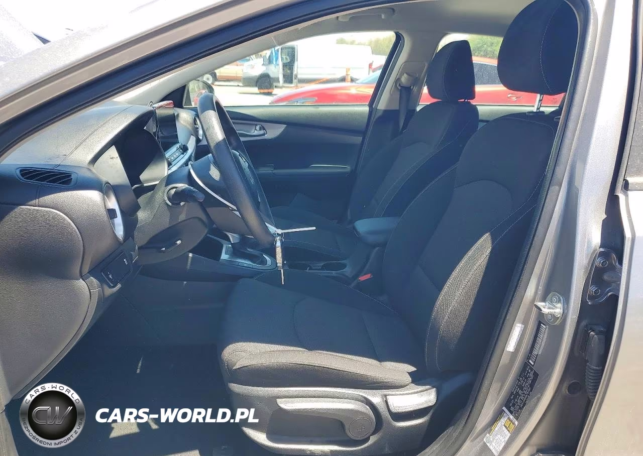 2024 Kia Forte Lxs VIN:3KPF24AD4RE787407 - 7