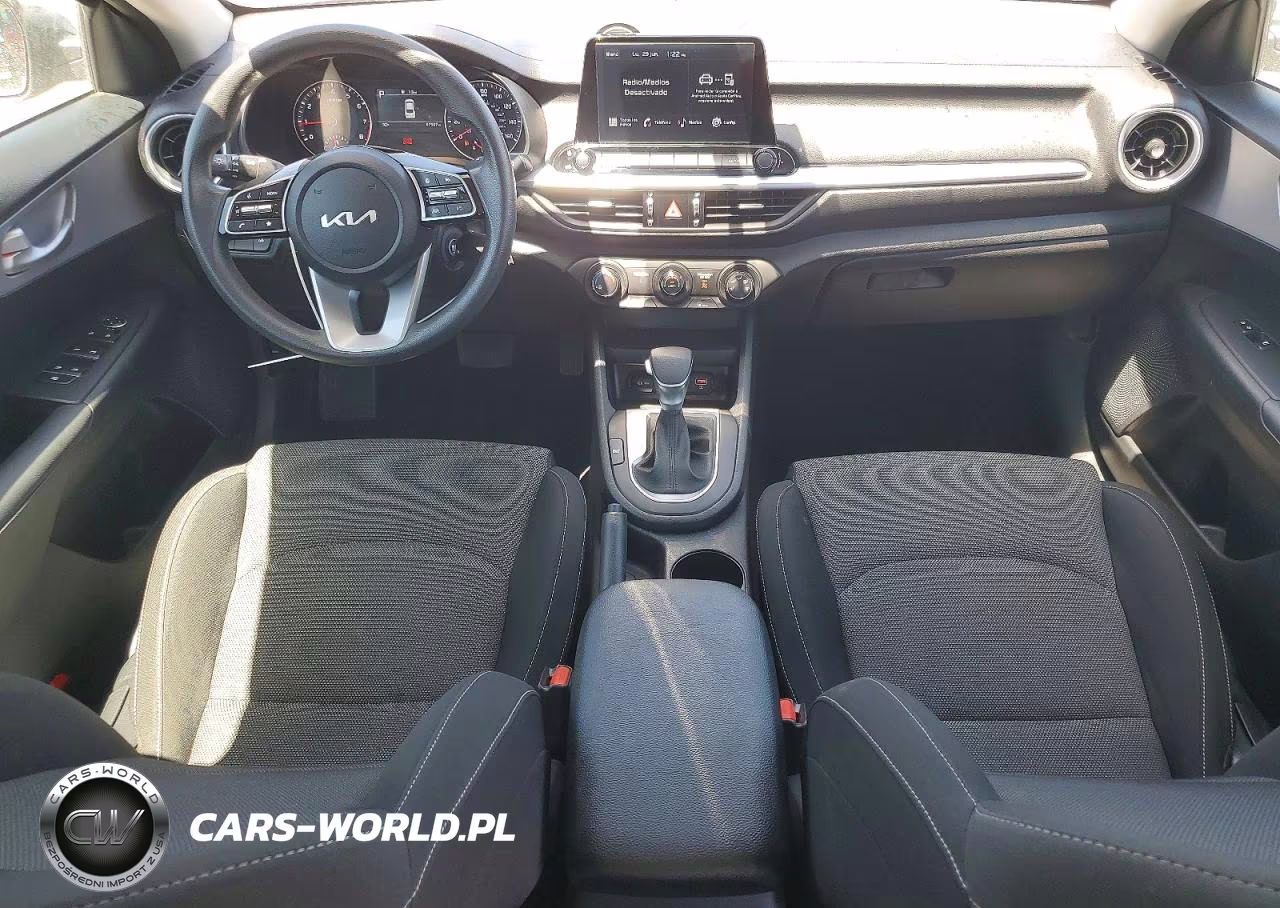 2024 Kia Forte Lxs VIN:3KPF24AD4RE787407 - 8