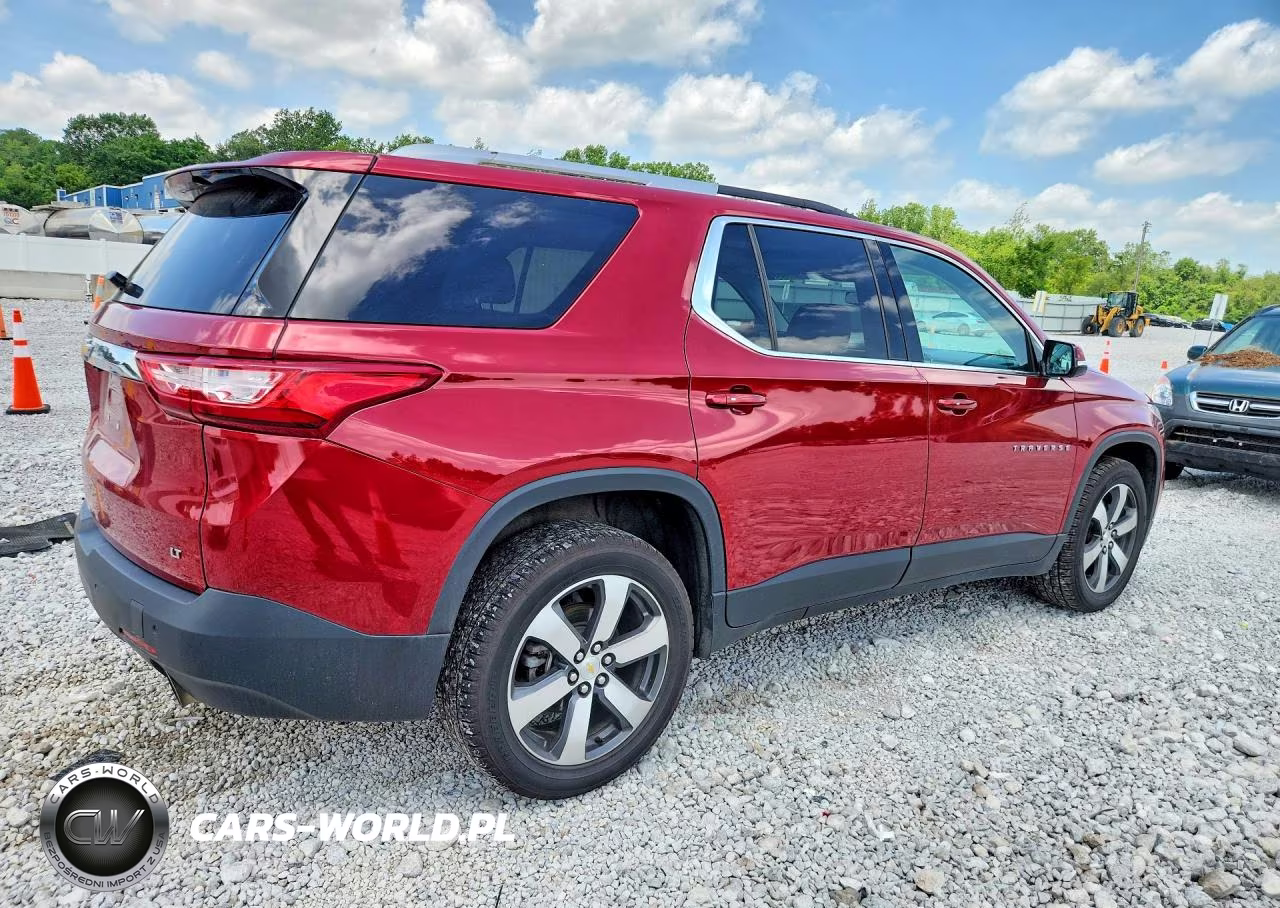 2018 Chevrolet Traverse Lt VIN:1GNEVHKW4JJ250206 - 3