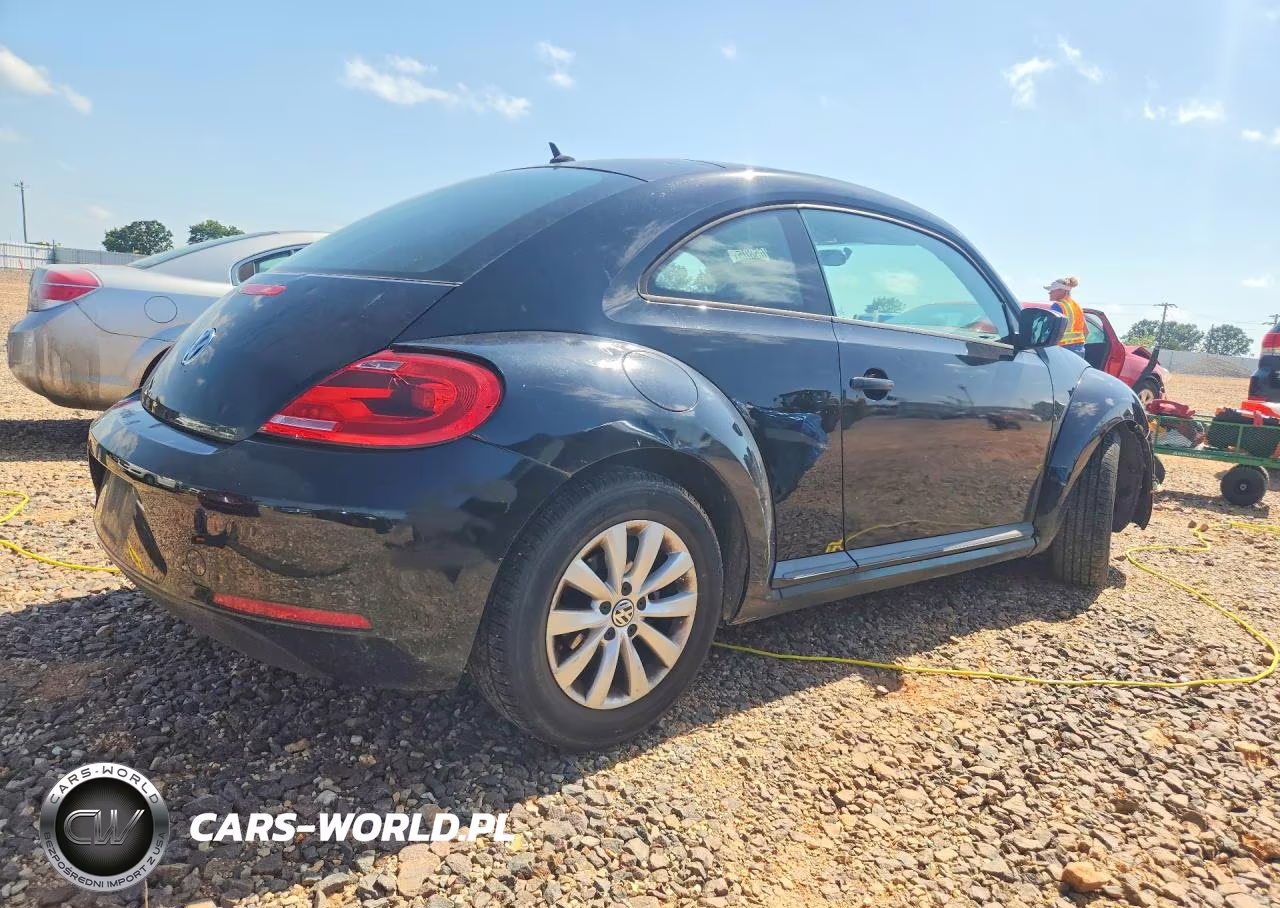 2014 Volkswagen Beetle VIN:3VWFP7AT3EM610015 - 3
