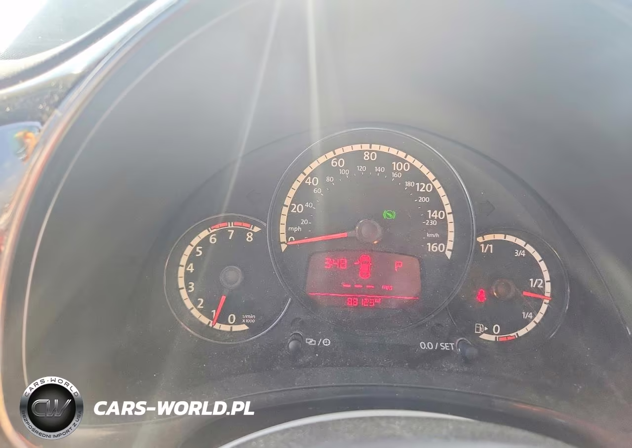 2014 Volkswagen Beetle VIN:3VWFP7AT3EM610015 - 9