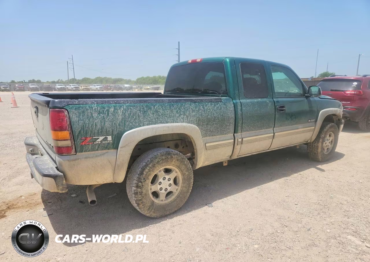 2000 Chevrolet Silverado K1500 VIN:1GCEK19T3YE365130 - 3