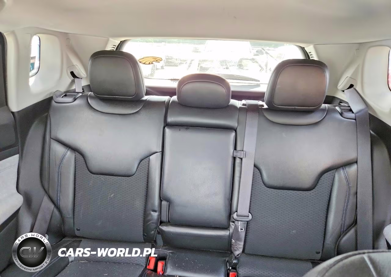 2022 Jeep Compass Latitude VIN:3C4NJCBB4NT138816 - 10