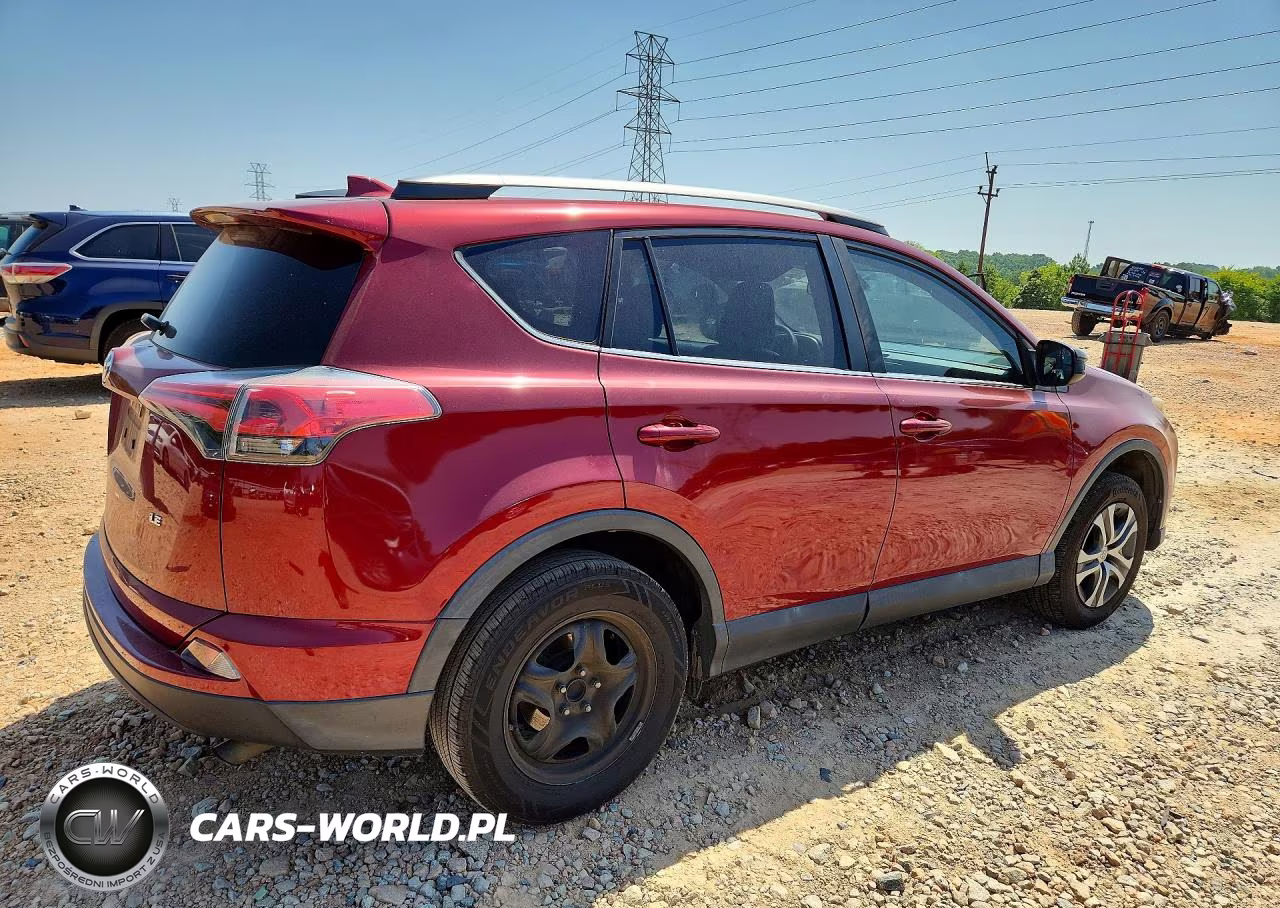 2018 Toyota Rav4 Le VIN:2T3ZFREV5JW493895 - 3