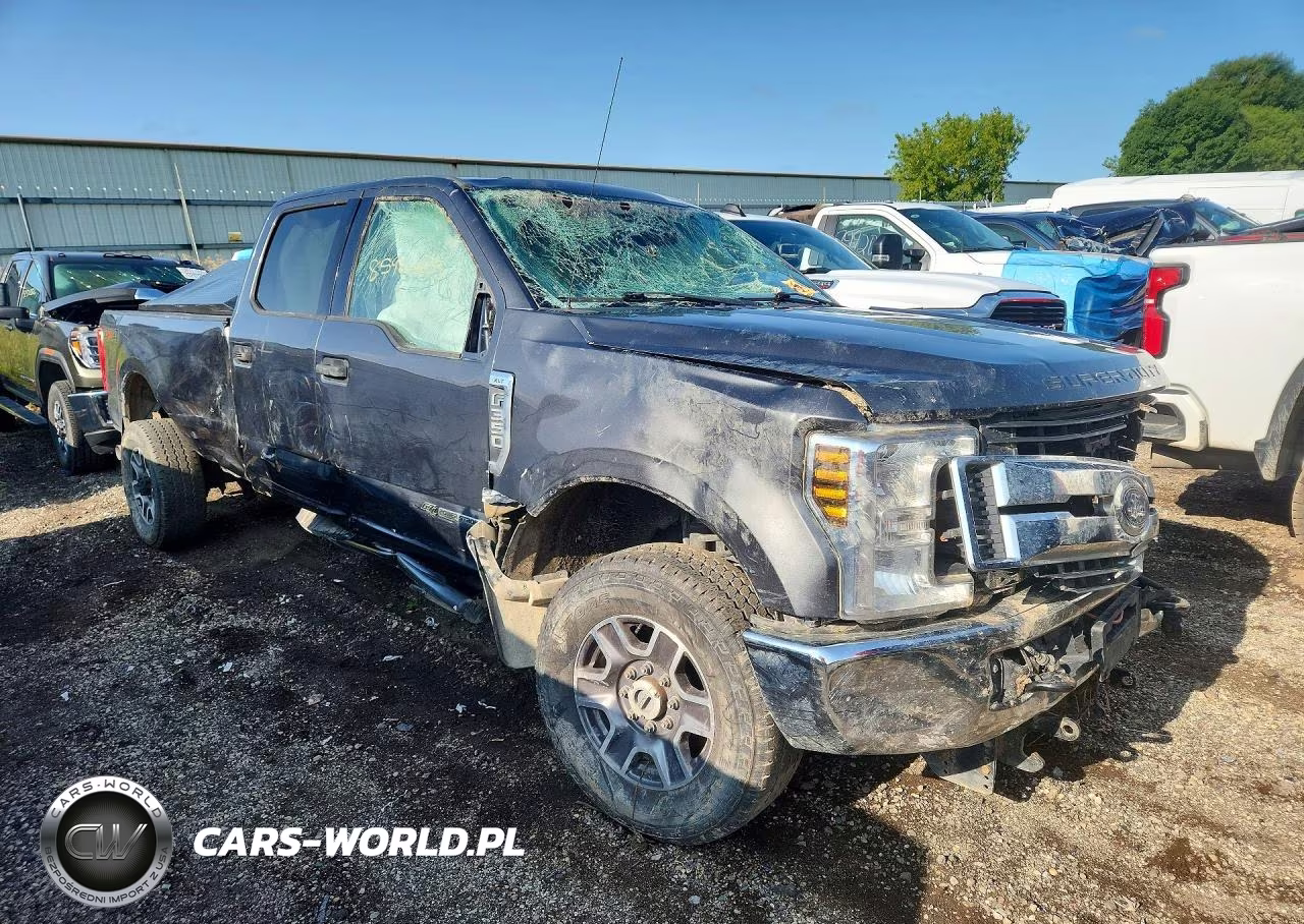 2018 Ford F350 Super Duty VIN:1FT8W3BT9JEC00065 - 4