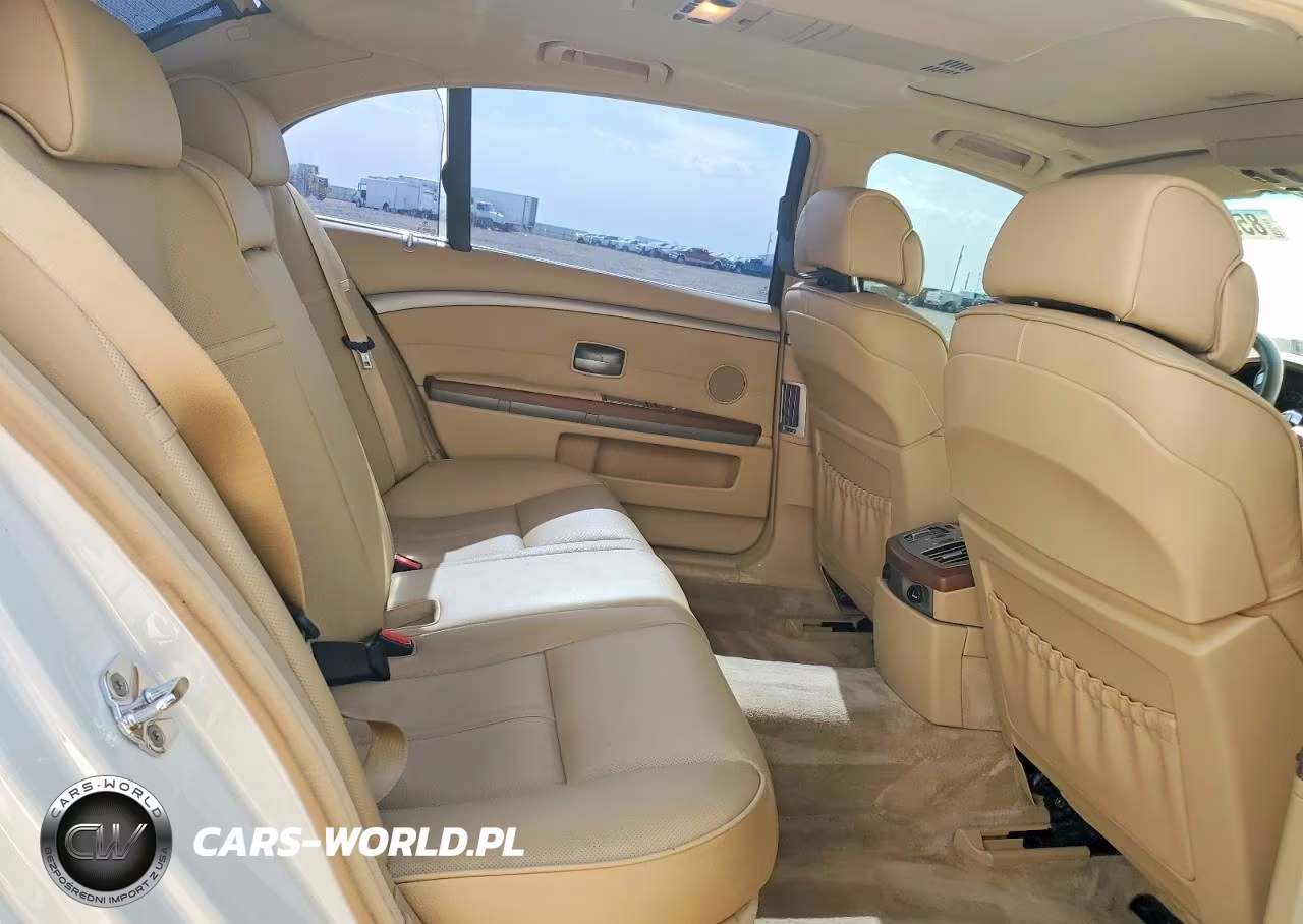 2006 BMW 750 Li VIN:WBAHN83556DT63581 - 10