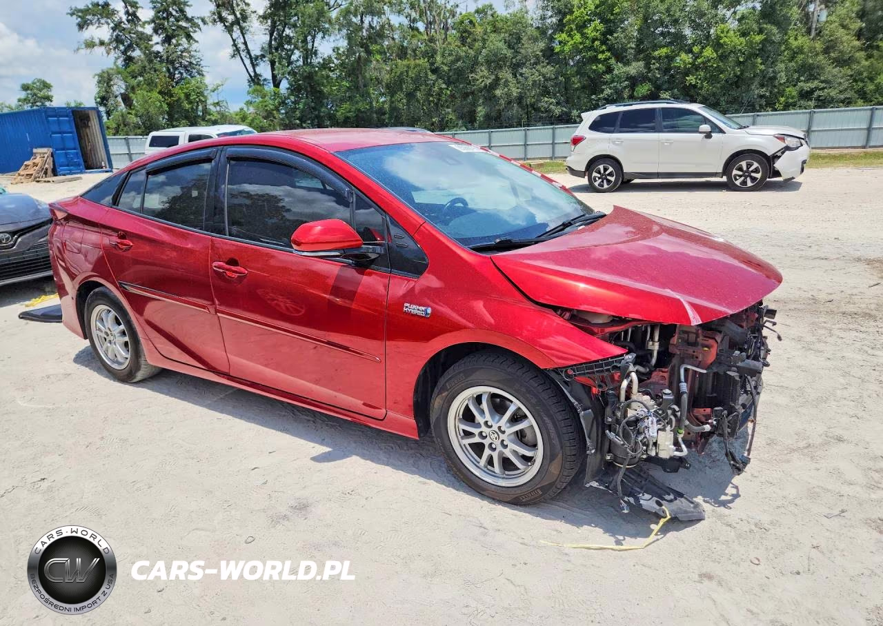 2019 Toyota Prius Prime Advanced VIN:JTDKARFP5K3111109 - 4