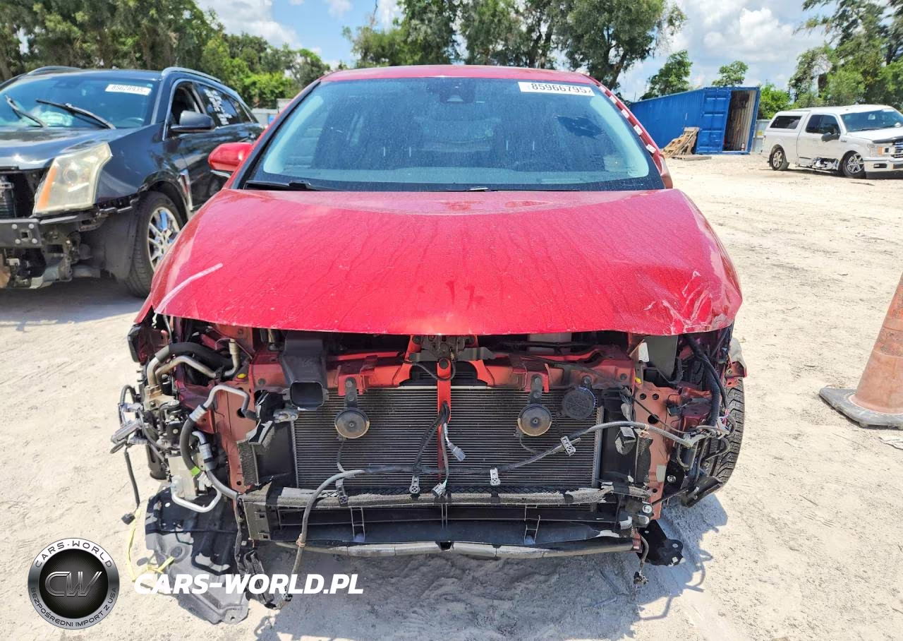 2019 Toyota Prius Prime Advanced VIN:JTDKARFP5K3111109 - 5