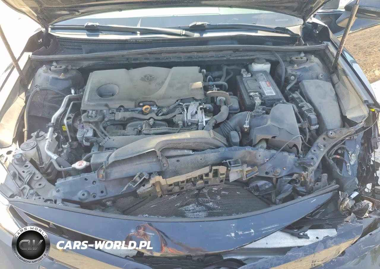 2018 Toyota Camry Le VIN:4T1B11HK4JU671632 - 11