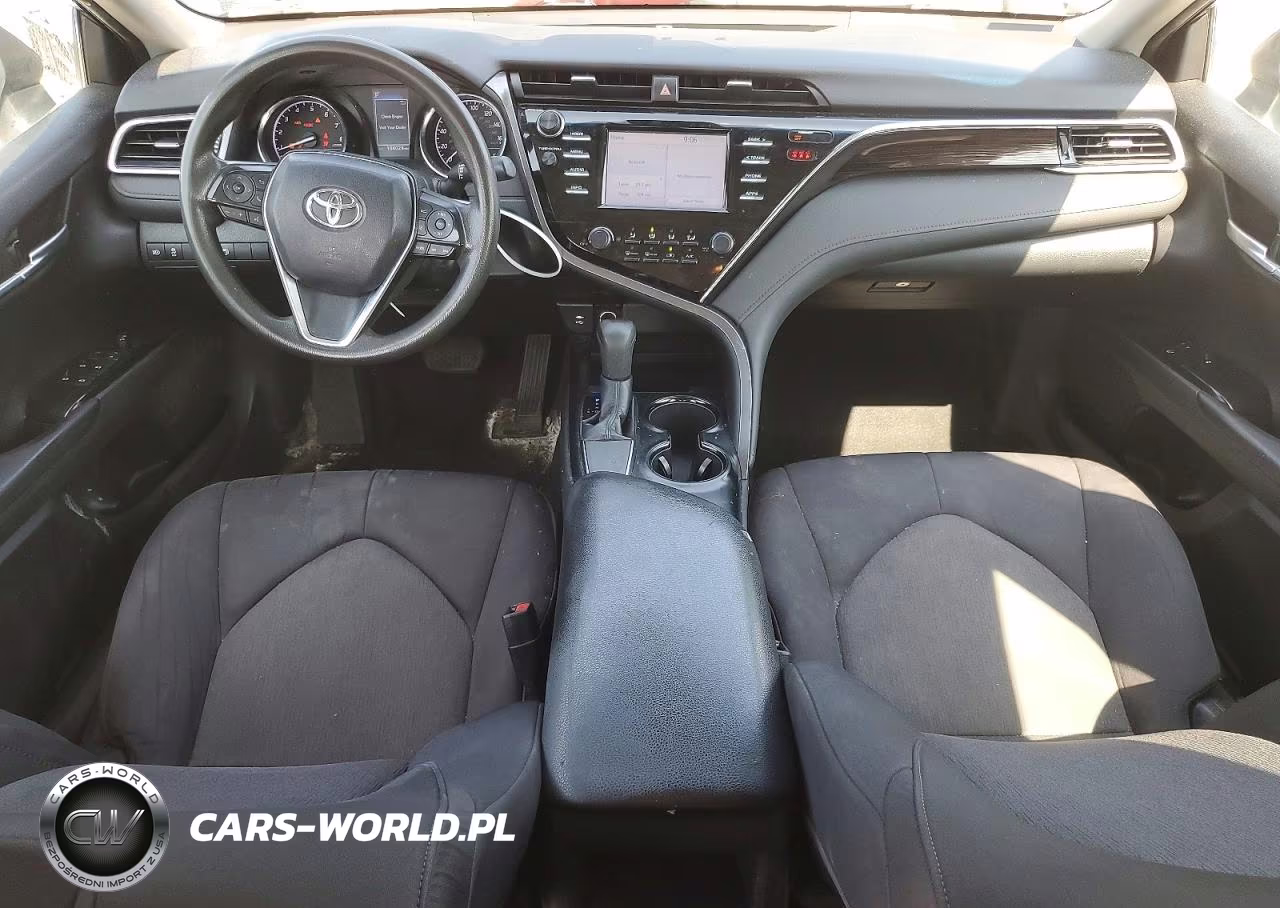 2018 Toyota Camry Le VIN:4T1B11HK4JU671632 - 8