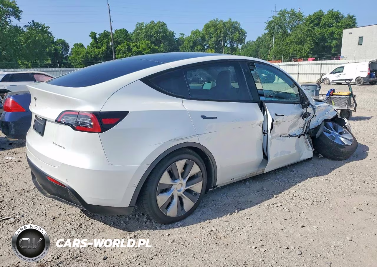 2021 Tesla Model Y VIN:5YJYGDEE0MF195471 - 3