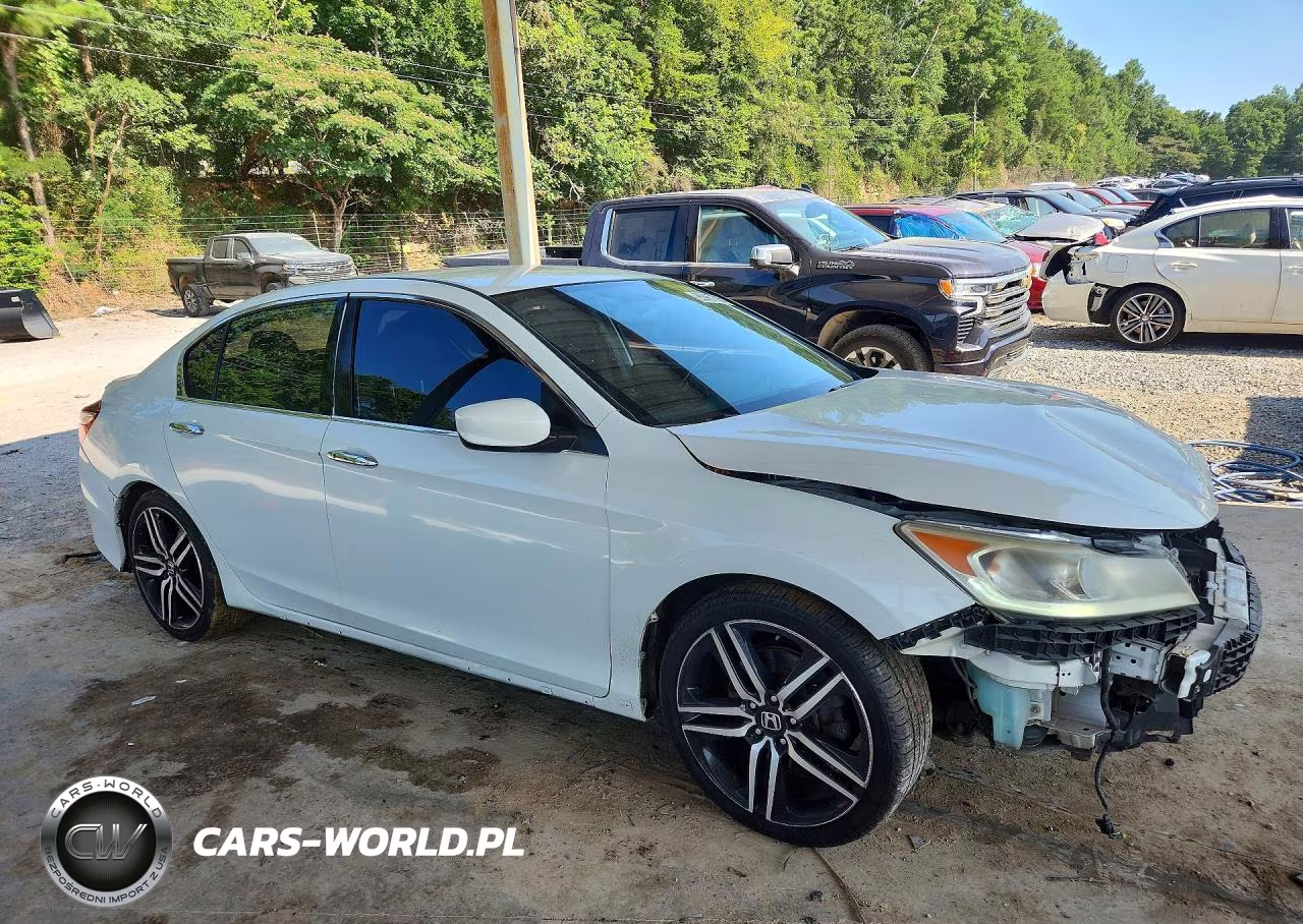2017 Honda Accord Sport VIN:1HGCR2F59HA133946 - 4