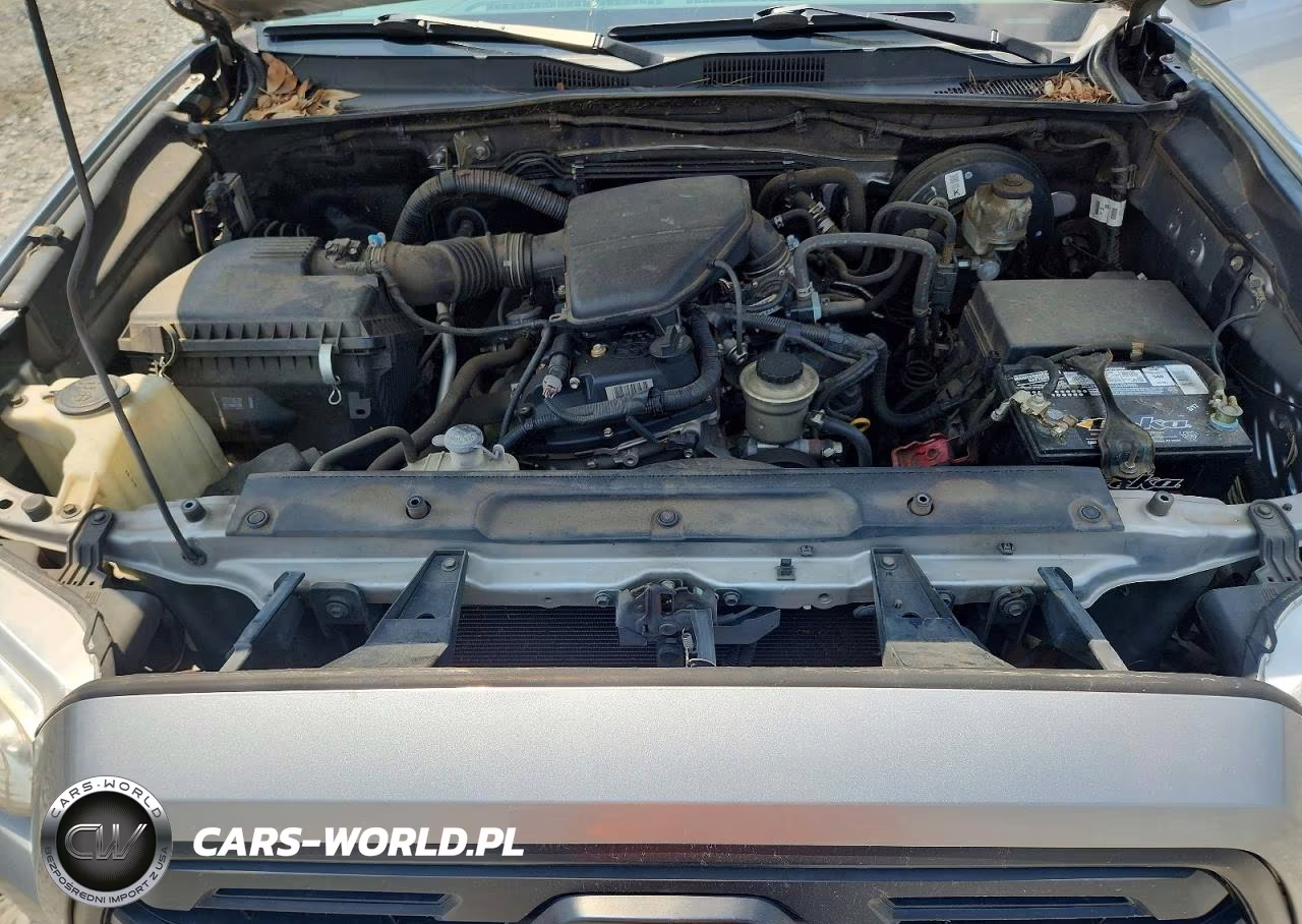 2019 Toyota Tacoma Sr VIN:5TFAX5GN4KX146555 - 11