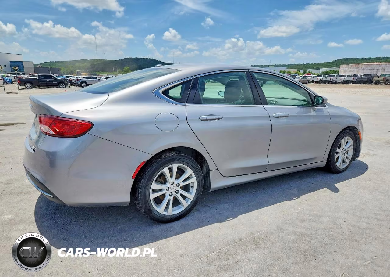 2015 Chrysler 200 Limited VIN:1C3CCCAB4FN649774 - 3