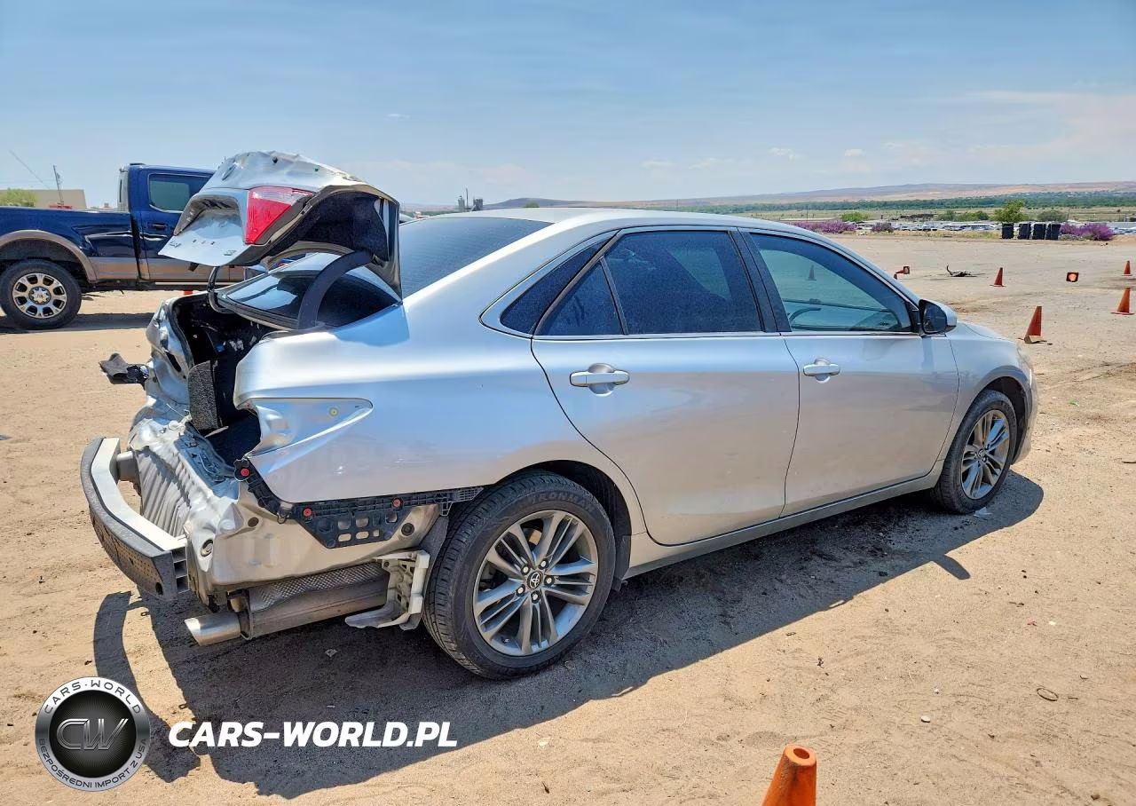 2017 Toyota Camry Le VIN:4T1BF1FK0HU421738 - 3