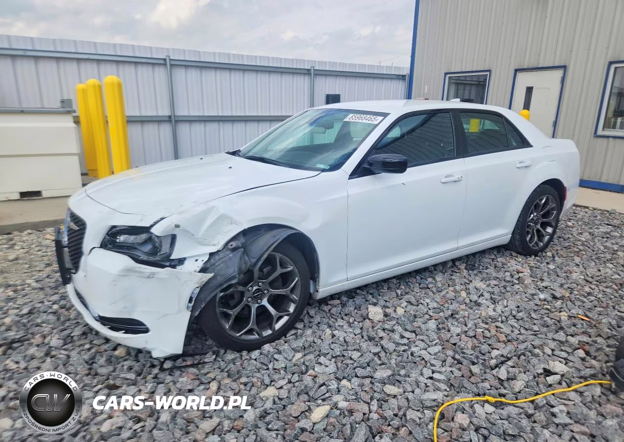 2018 Chrysler 300 Touring