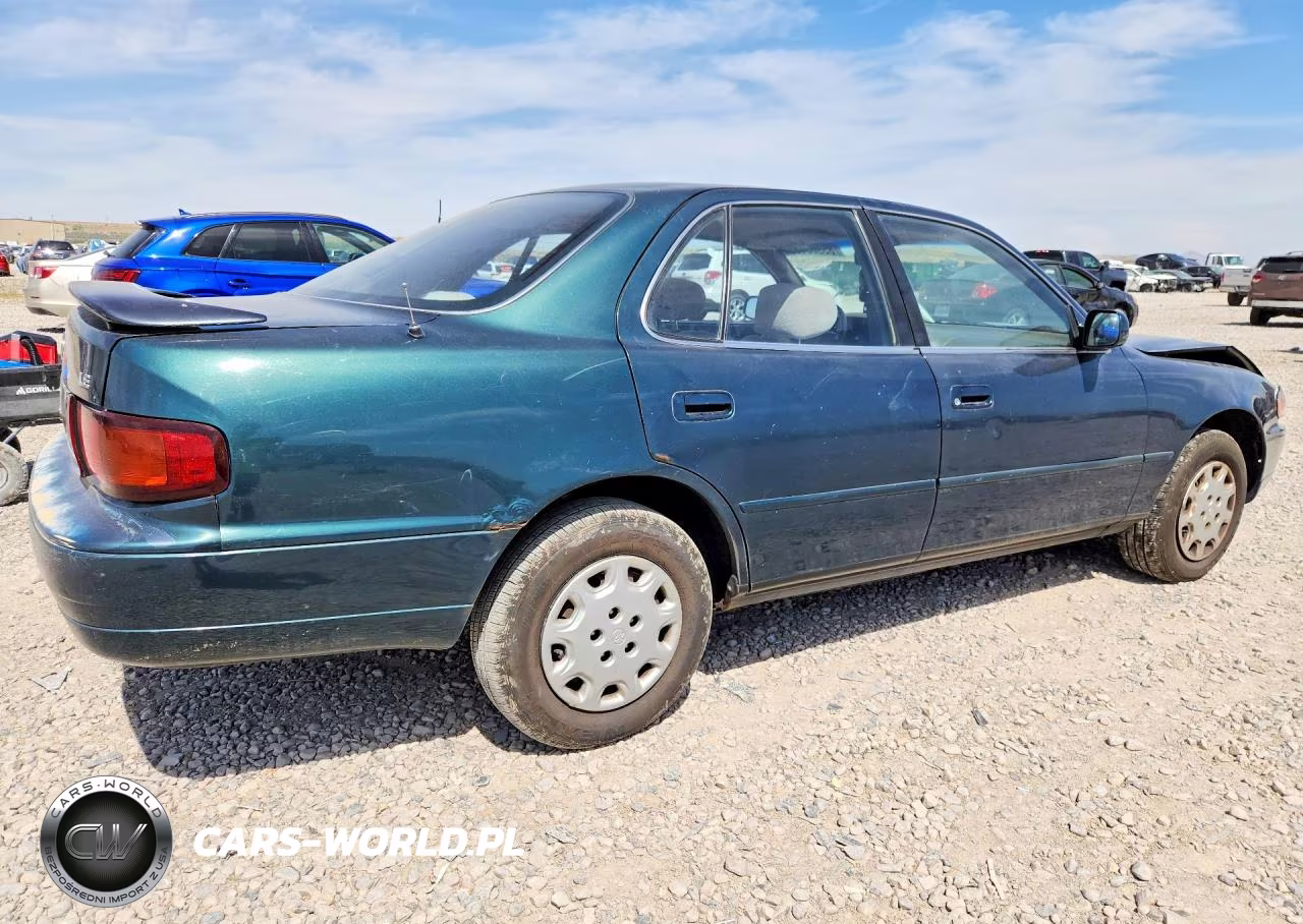 1996 Toyota Camry Le VIN:JT2BG12K8T0351597 - 3