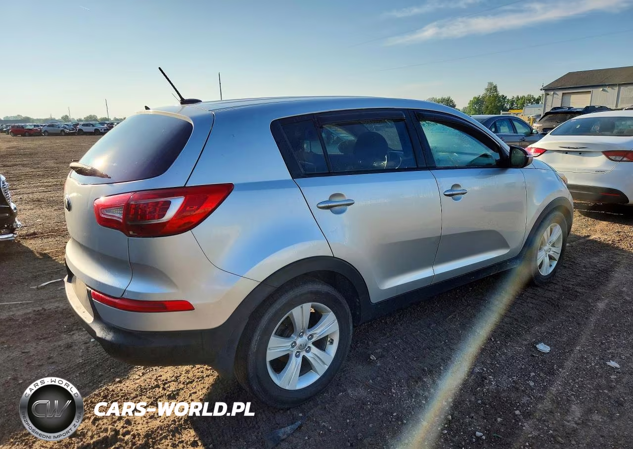 2013 Kia Sportage Lx VIN:KNDPB3A2XD7351344 - 3
