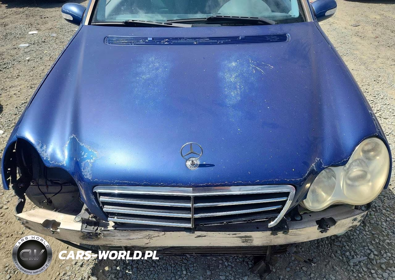 2004 Mercedes-Benz C 230K Sport Sedan VIN:WDBRF40J74F548598 - 11