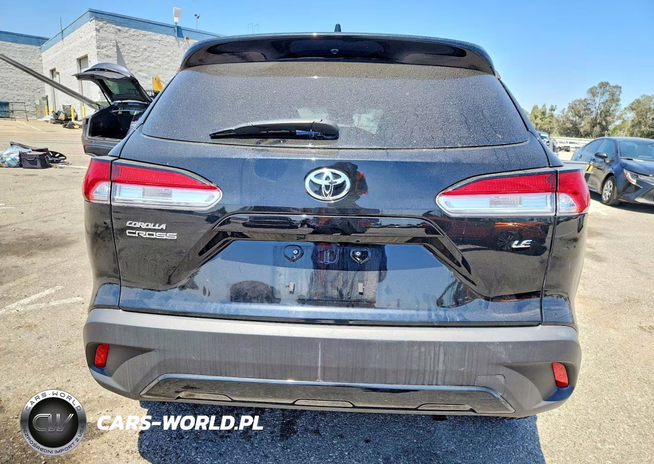 2025 Toyota Corolla Cross Le VIN:7MUCAAAG3SV126287 - 6