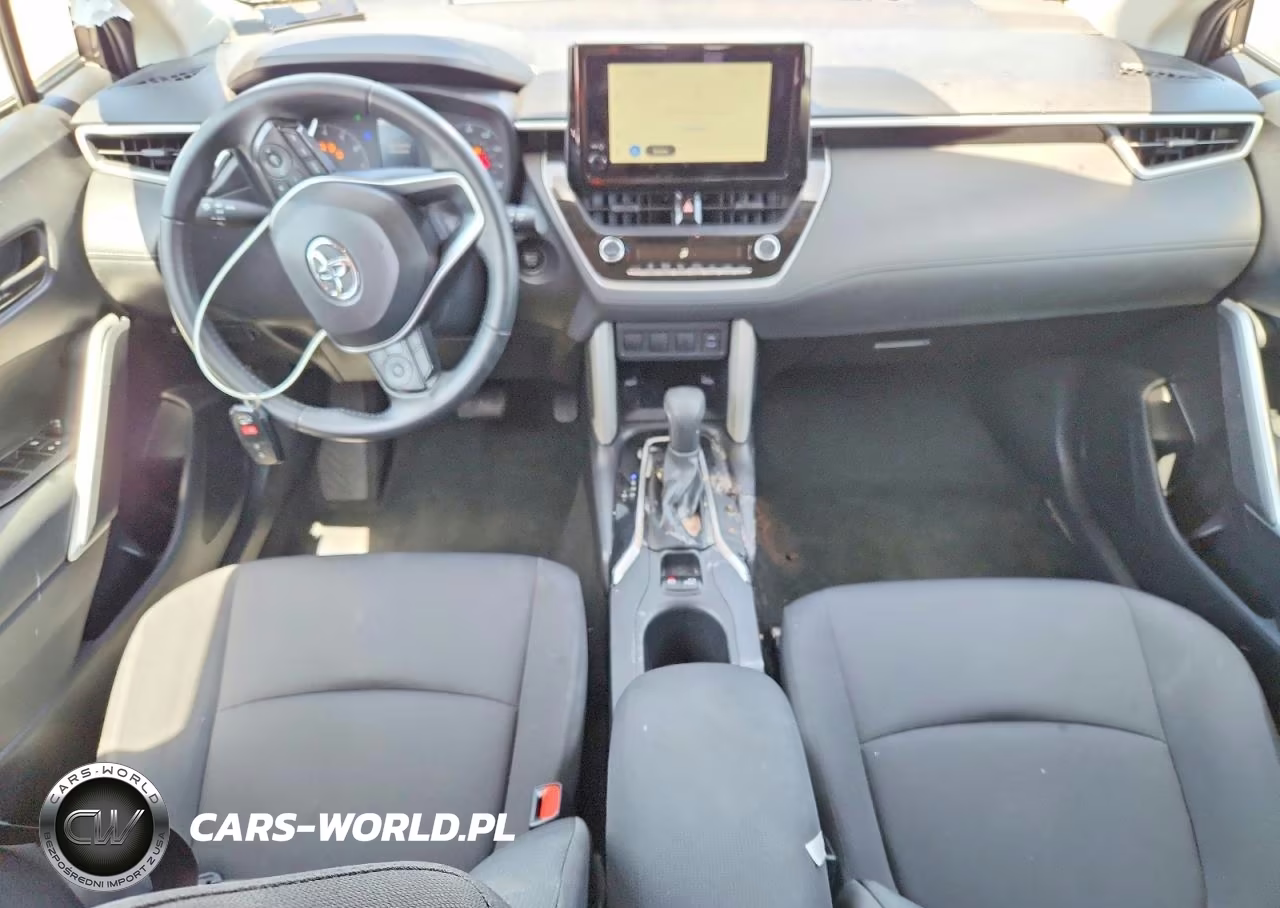 2025 Toyota Corolla Cross Le VIN:7MUCAAAG3SV126287 - 8