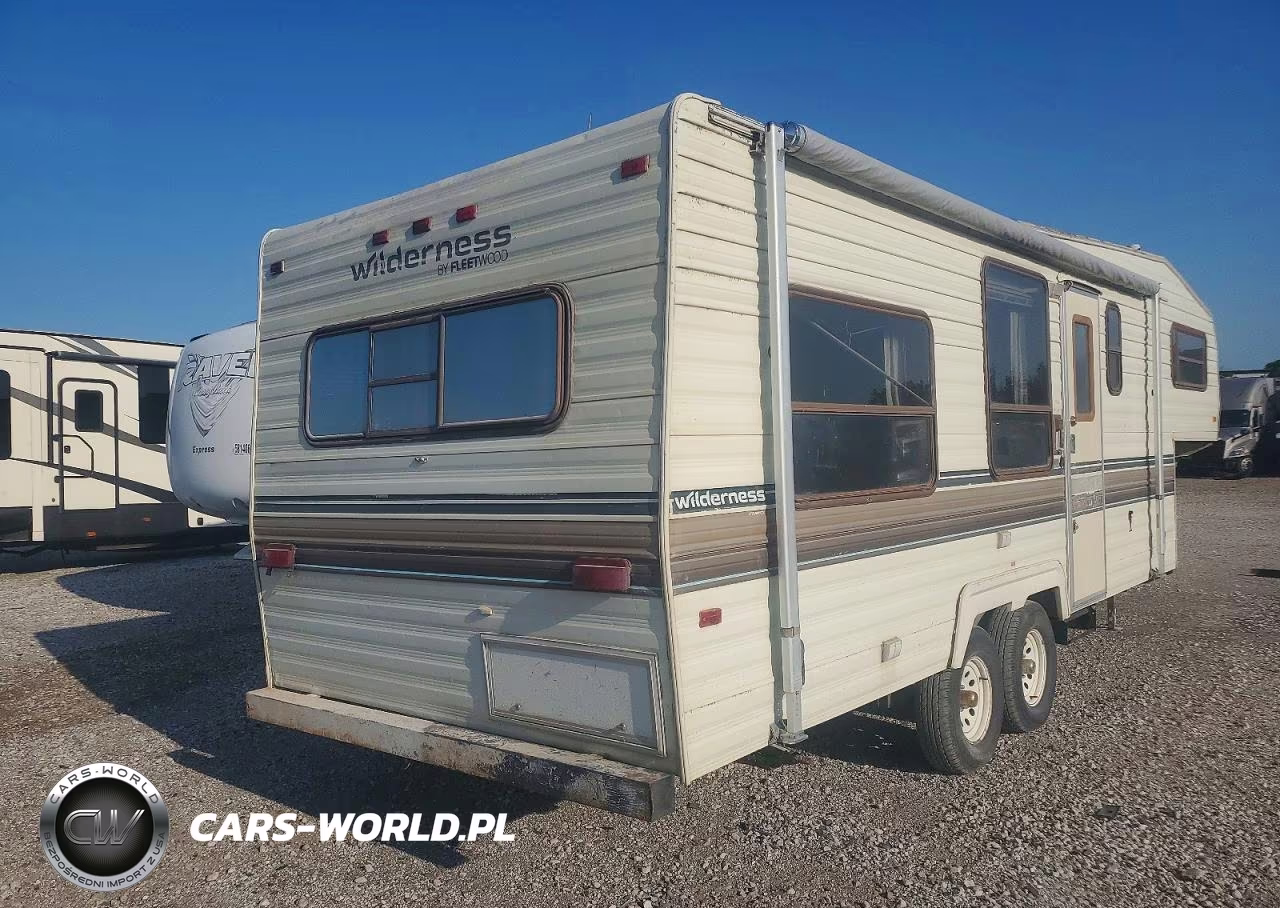 2019 Fleetwood Wilderness Camper VIN:1ED5N2620K9513765 - 4
