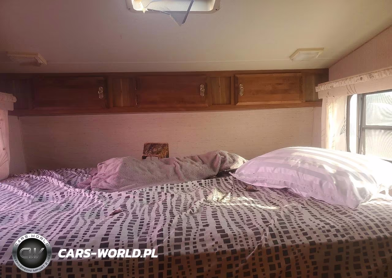 2019 Fleetwood Wilderness Camper VIN:1ED5N2620K9513765 - 5