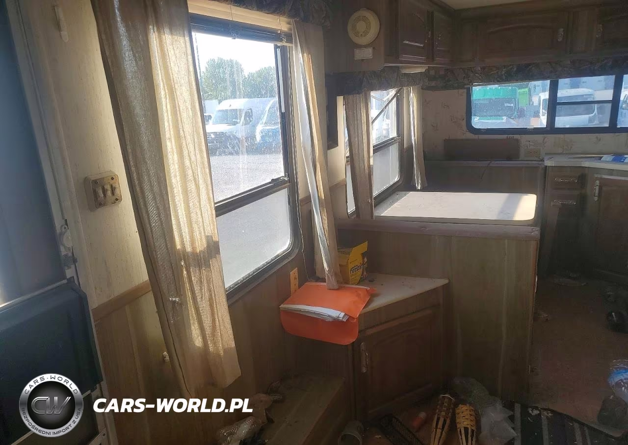 2019 Fleetwood Wilderness Camper VIN:1ED5N2620K9513765 - 7