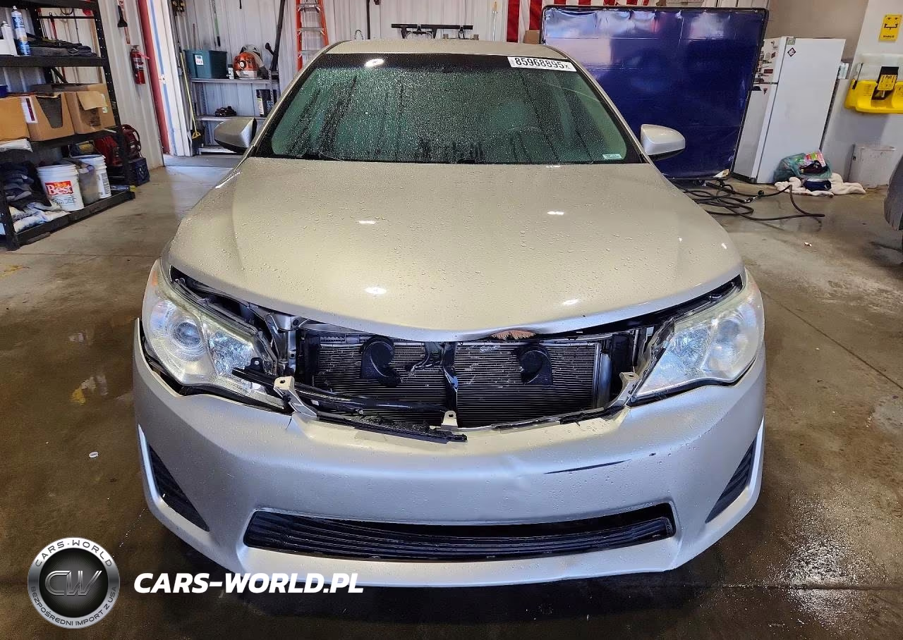 2014 Toyota Camry Le VIN:4T4BF1FKXER437737 - 5