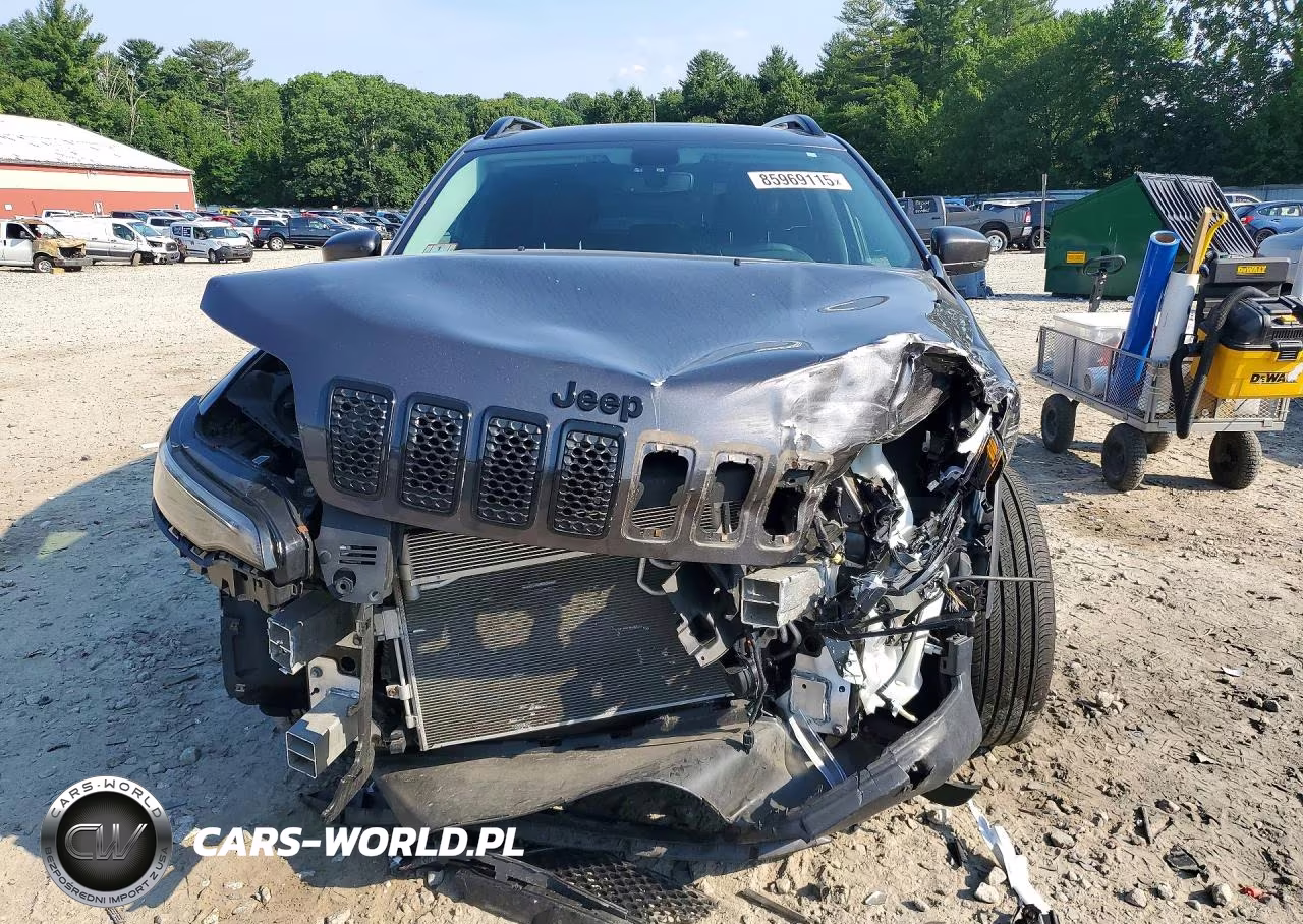 2019 Jeep Cherokee Latitude Plus VIN:1C4PJMLB6KD319883 - 5