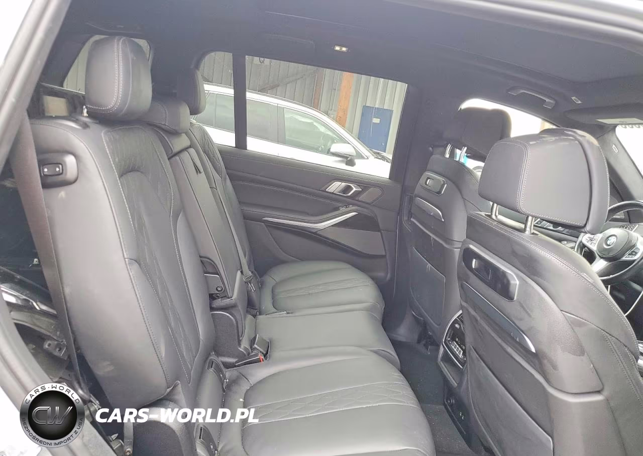 2023 BMW X7 xDrive40I VIN:5UX23EM07P9N62750 - 10