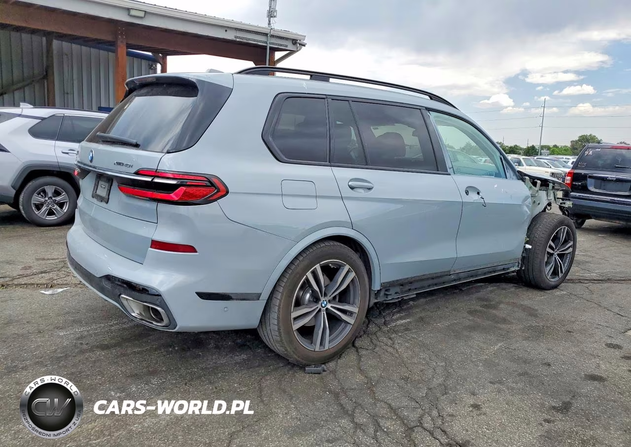 2023 BMW X7 xDrive40I VIN:5UX23EM07P9N62750 - 3