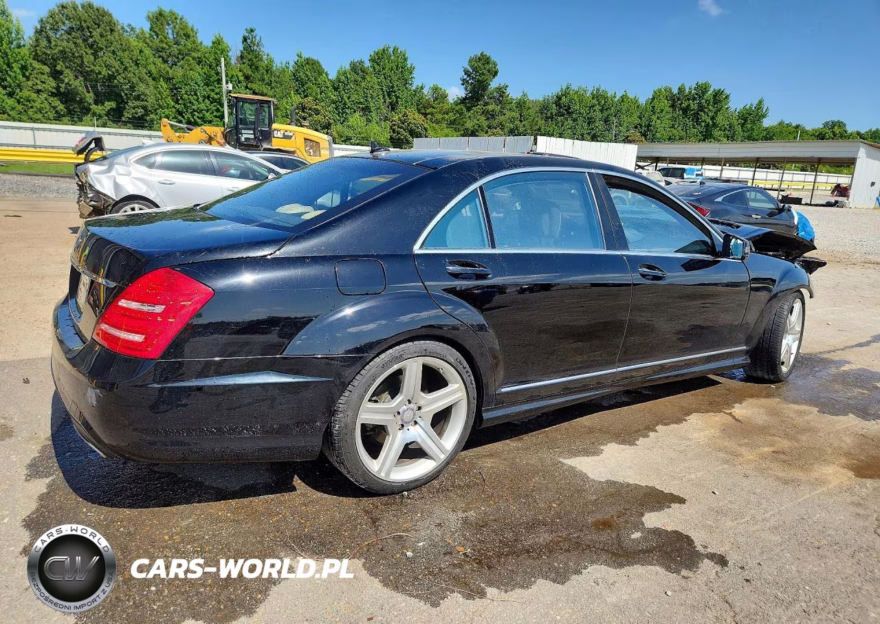 2013 Mercedes-Benz S 550 VIN:WDDNG7DB2DA528893 - 3