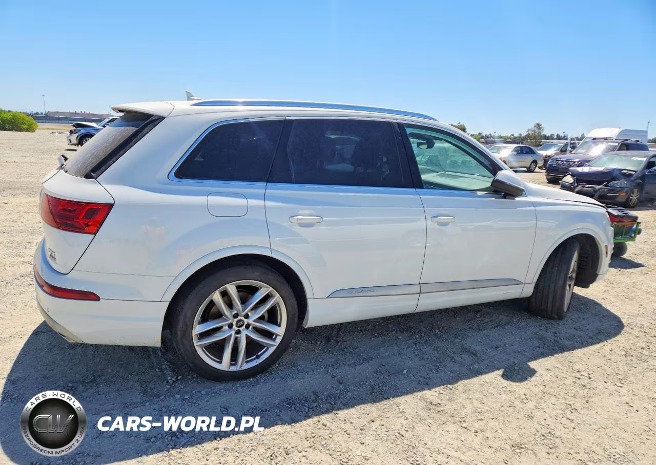 2018 Audi Q7 Prestige VIN:WA1VAAF78JD017985 - 3