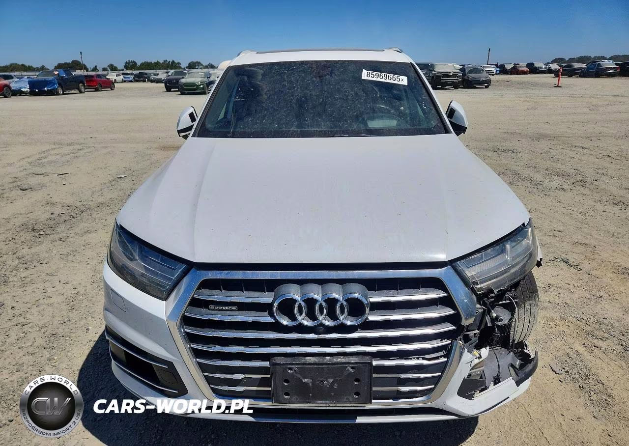2018 Audi Q7 Prestige VIN:WA1VAAF78JD017985 - 5