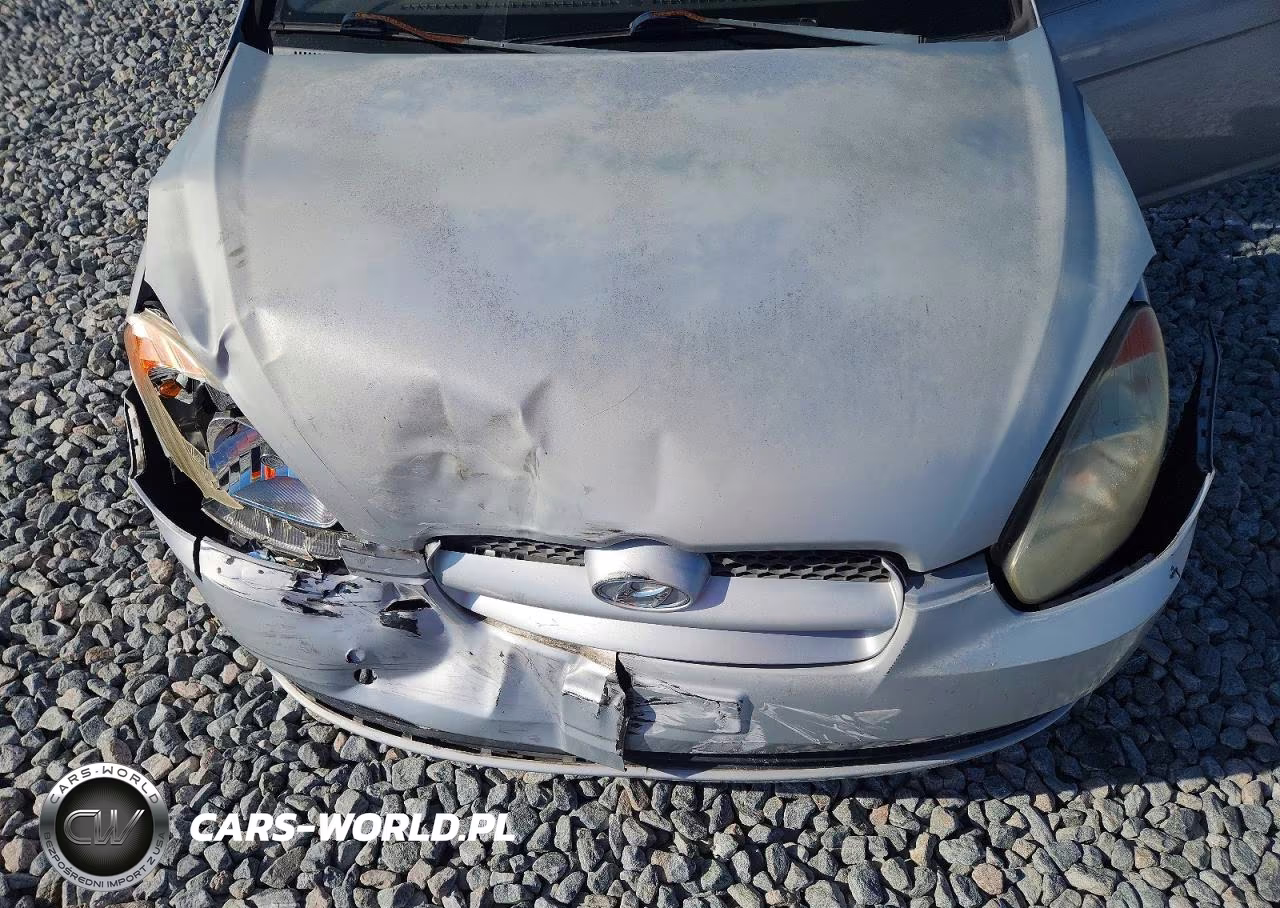2009 Hyundai Accent Gs VIN:KMHCM36C99U121308 - 11