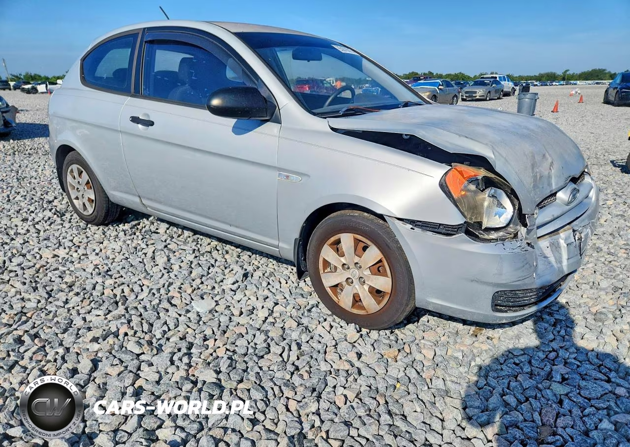 2009 Hyundai Accent Gs VIN:KMHCM36C99U121308 - 4