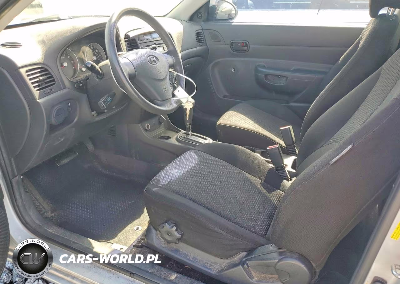 2009 Hyundai Accent Gs VIN:KMHCM36C99U121308 - 7