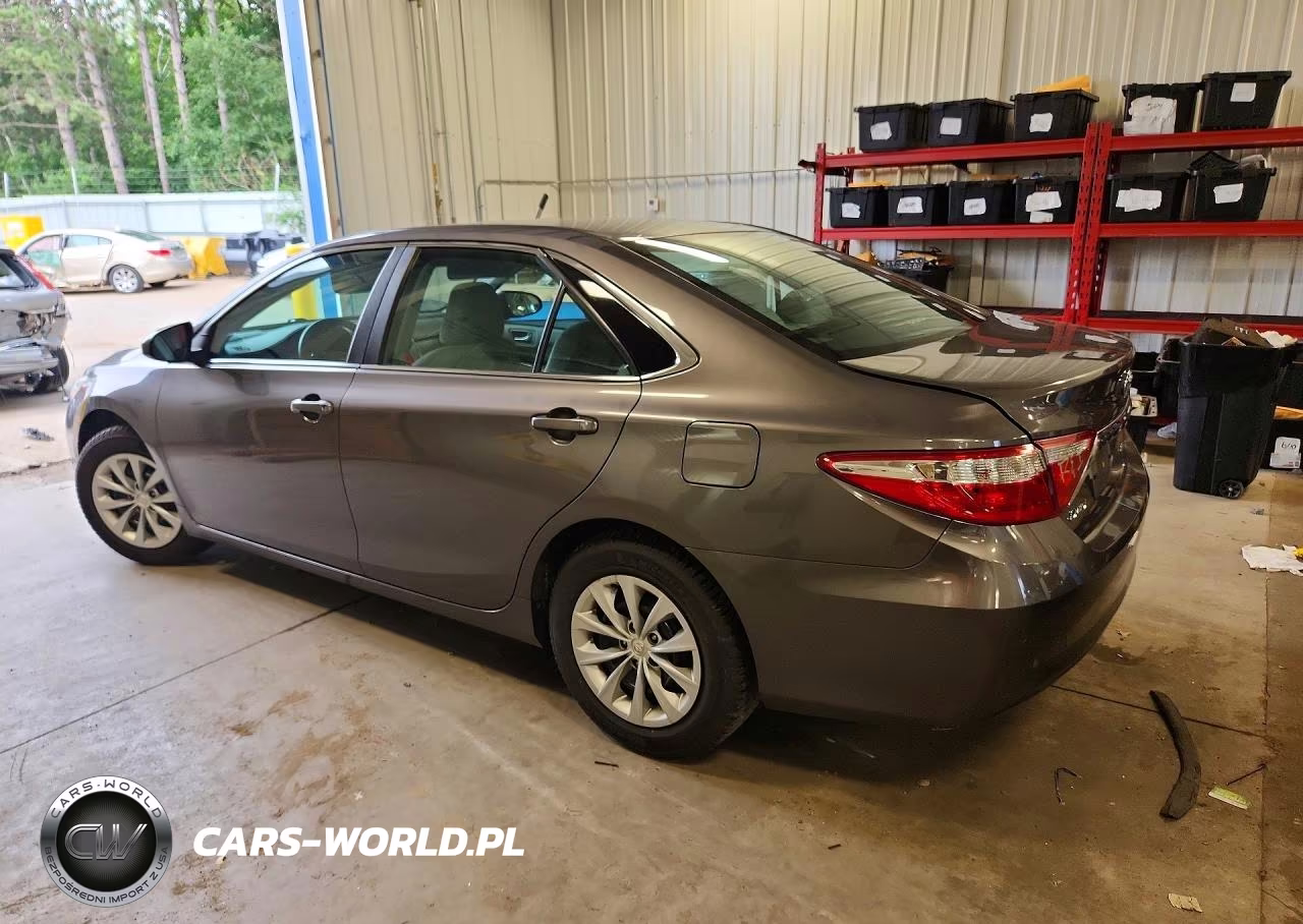 2016 Toyota Camry Le VIN:4T1BF1FK9GU241818 - 2