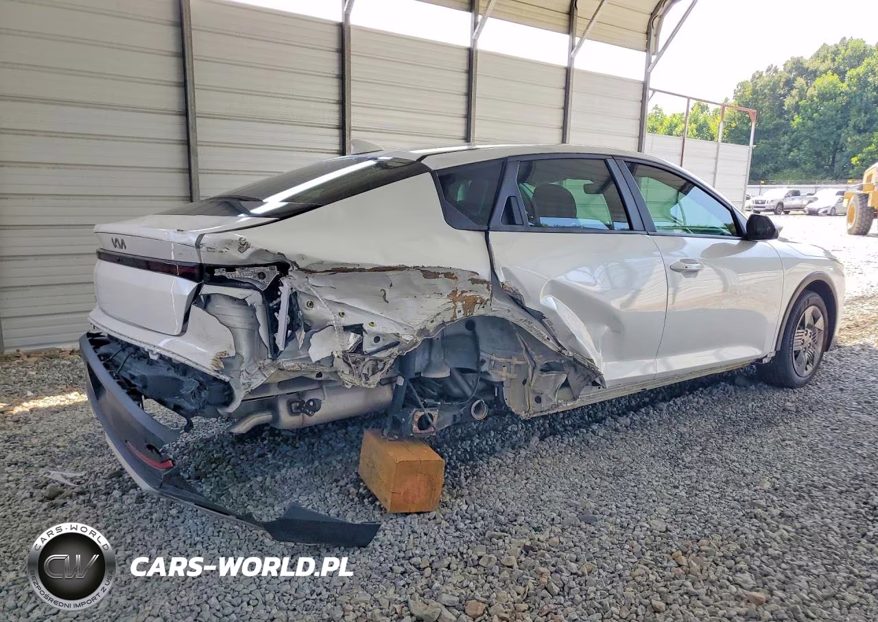 2025 Kia K4 Lx VIN:3KPFT4DEXSE142414 - 3