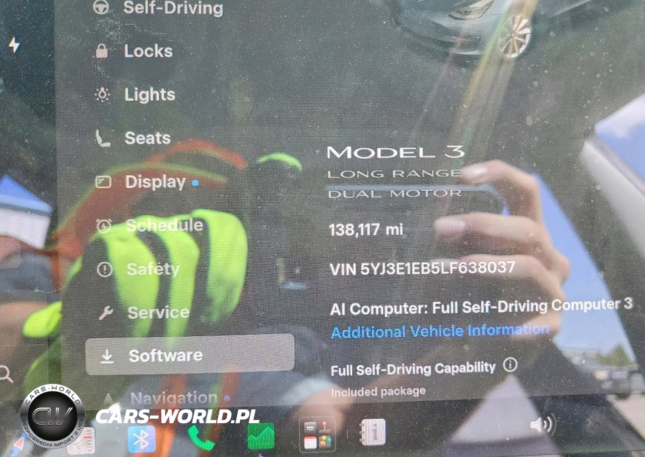 2020 Tesla Model 3 VIN:5YJ3E1EB5LF638037 - 9