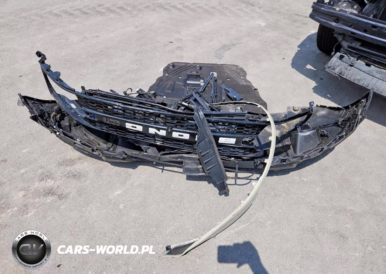 2025 Ford Bronco Sport Outer Banks VIN:3FMCR9CN4SRF36382 - 13