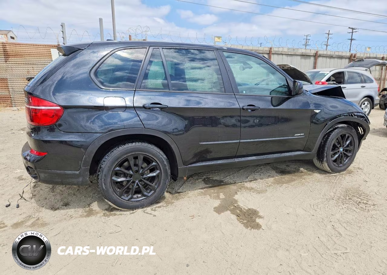 2011 BMW X5 xDrive35I VIN:5UXZV4C58BL405546 - 3