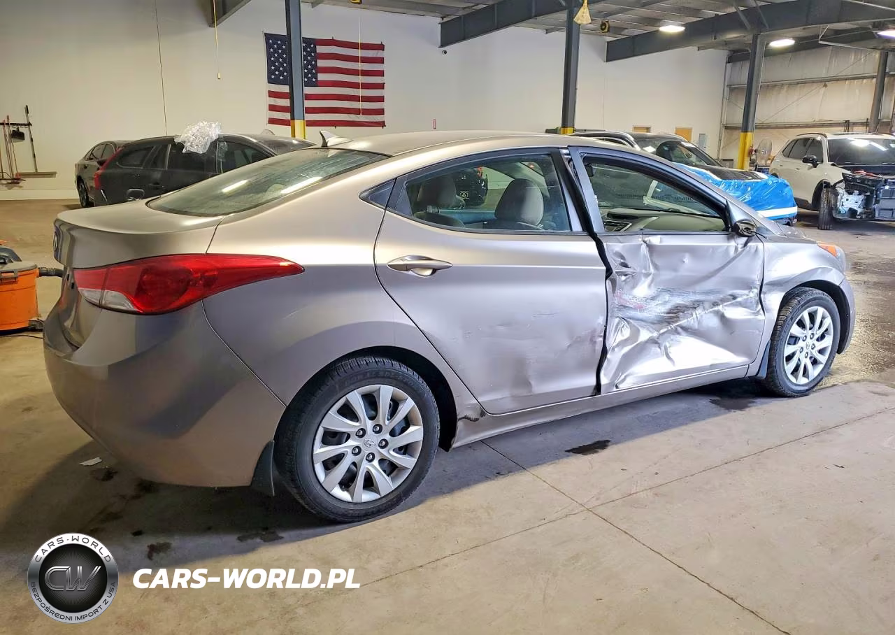 2012 Hyundai Elantra Gls VIN:5NPDH4AE1CH118660 - 3