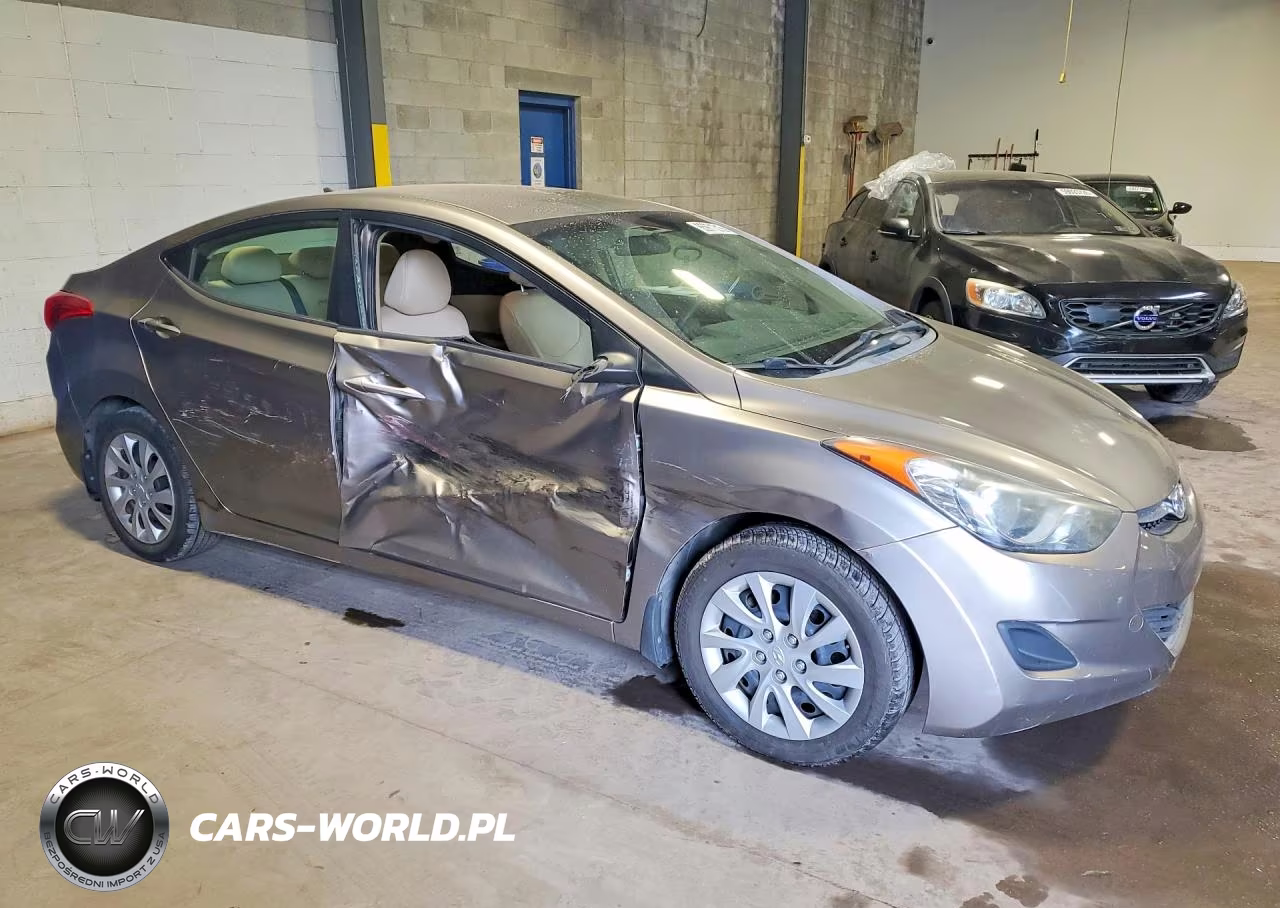 2012 Hyundai Elantra Gls VIN:5NPDH4AE1CH118660 - 4