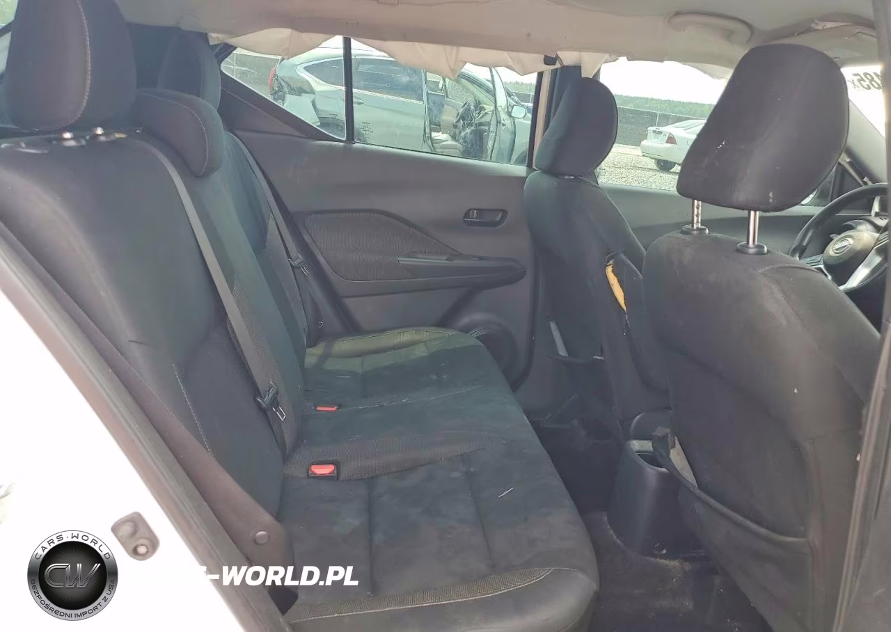2019 Nissan Kicks S VIN:3N1CP5CU2KL512727 - 10