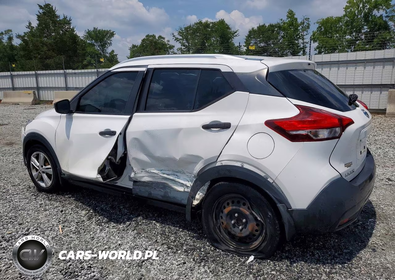 2019 Nissan Kicks S VIN:3N1CP5CU2KL512727 - 2