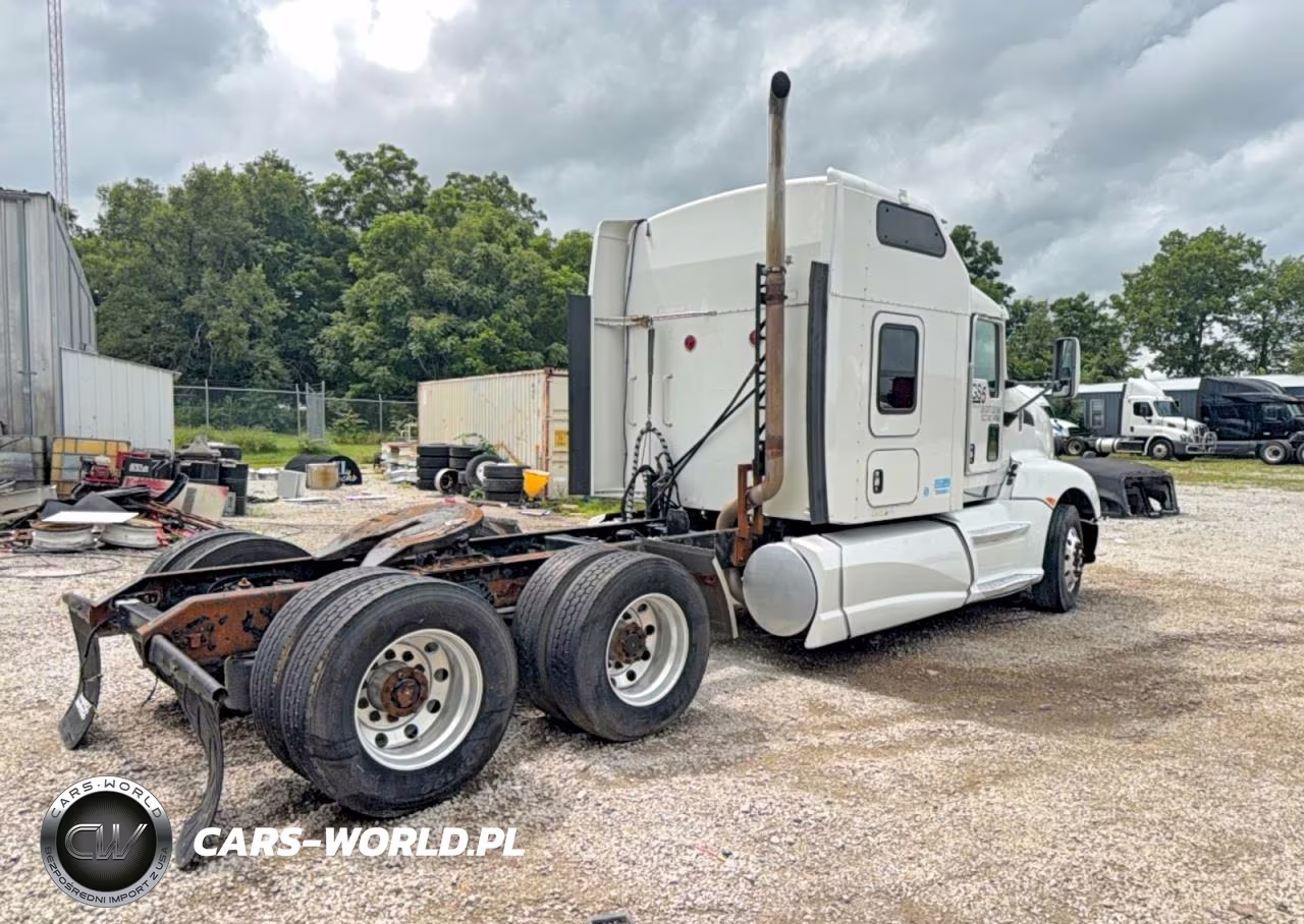 2014 Kenworth T680 Semi Truck VIN:1XKADP9X8EJ400816 - 4