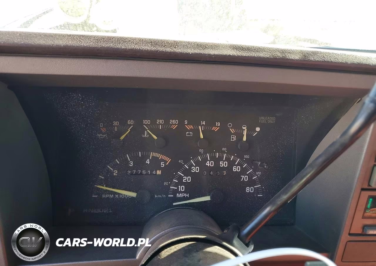 1992 Chevrolet Gmt-400 C1500 VIN:1GCDC14K5NZ206752 - 9